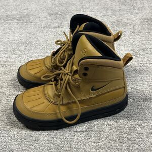 Nike ACG Waterproof Tan Hiking Boots Boys Girls Youth 2Y 524873-703